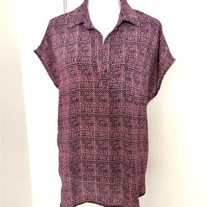 Pleione Women's Sz Large Top Blouse Pink Navy Blue Print Short Sleeve.